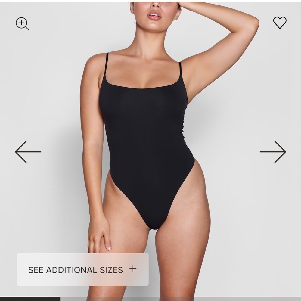SKIMS Fits Everybody CAMI BodySuit Black Onyx L
